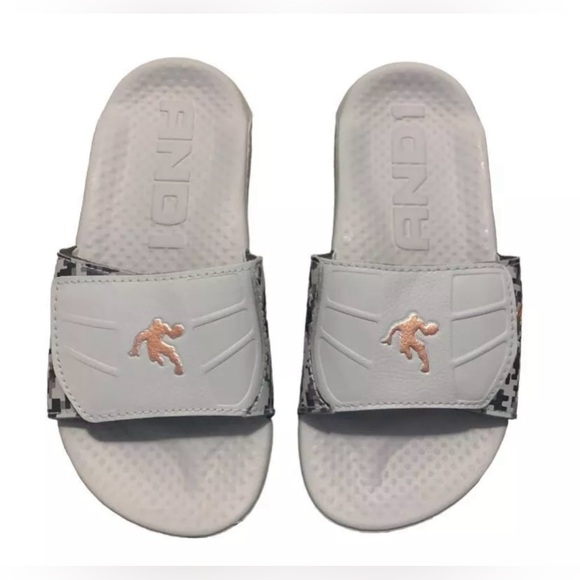 BUNDLES for children size 6-7years, includes flip flops, Spider Man pajama - Picture 3 of 3